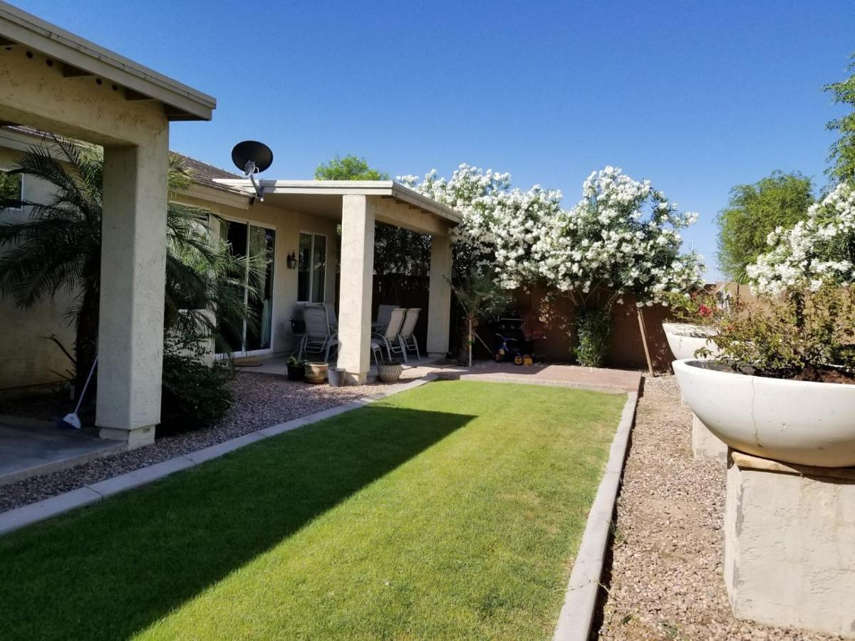 Phoenix Home Near Freeways And Airport 外观 照片