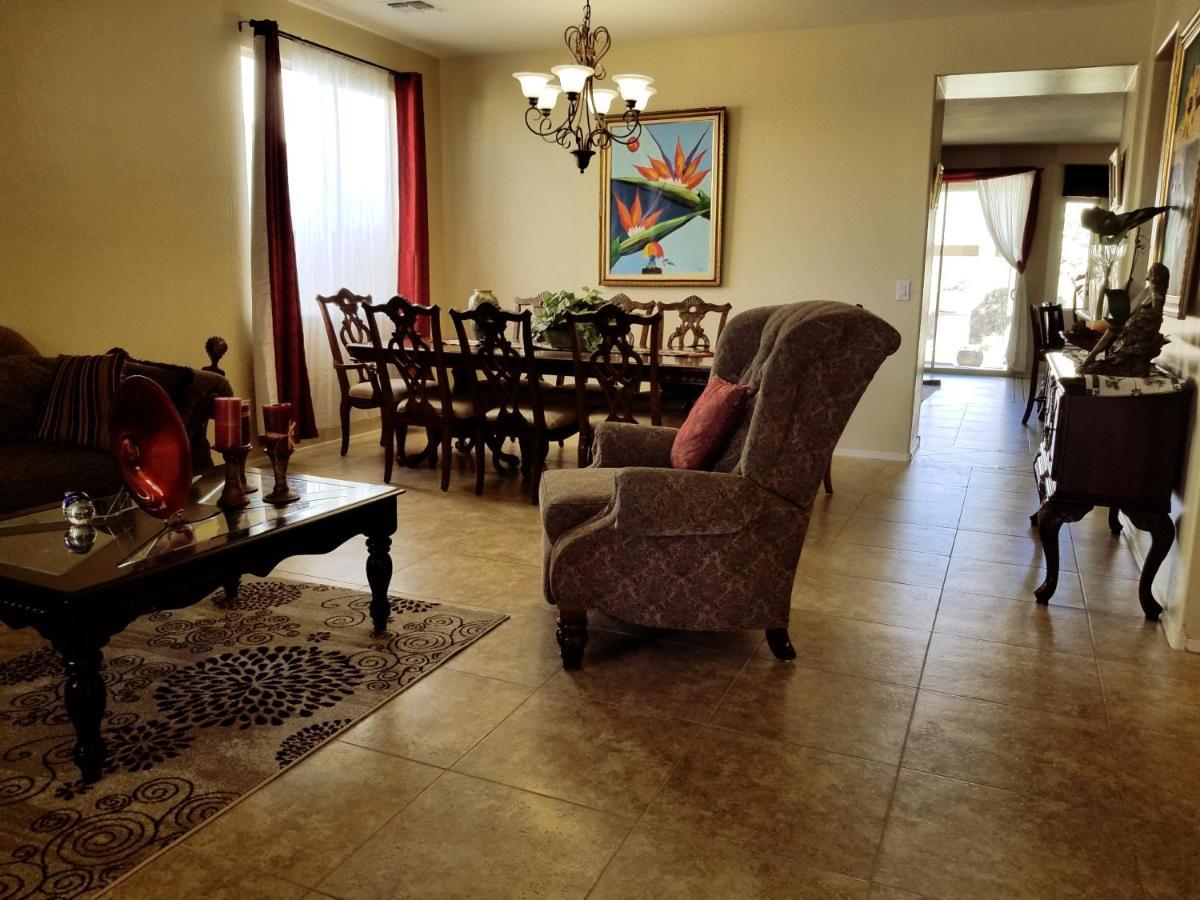 Phoenix Home Near Freeways And Airport 外观 照片