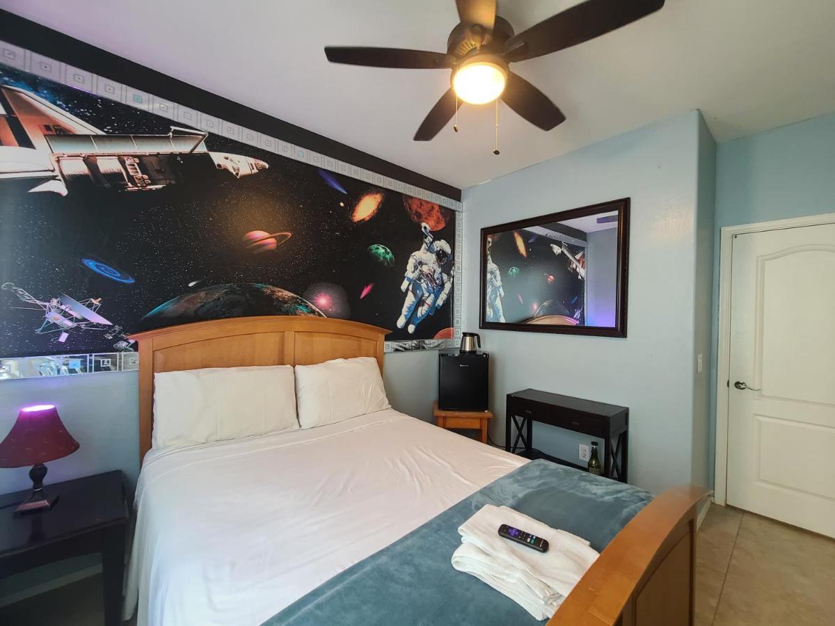 Phoenix Home Near Freeways And Airport 外观 照片